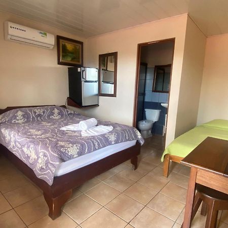 Hotel La Choza Inn La Fortuna Buitenkant foto