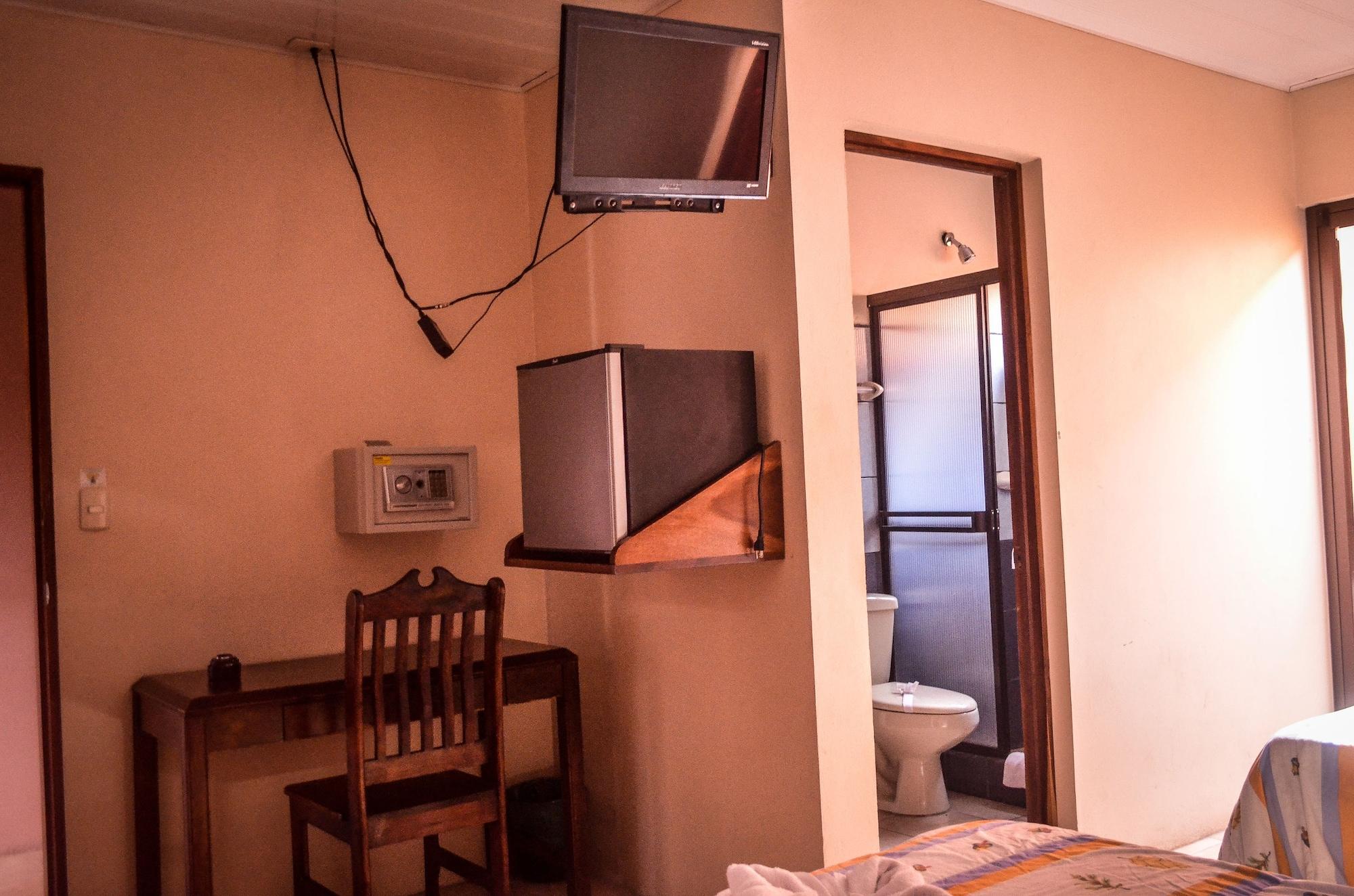 Hotel La Choza Inn La Fortuna Buitenkant foto