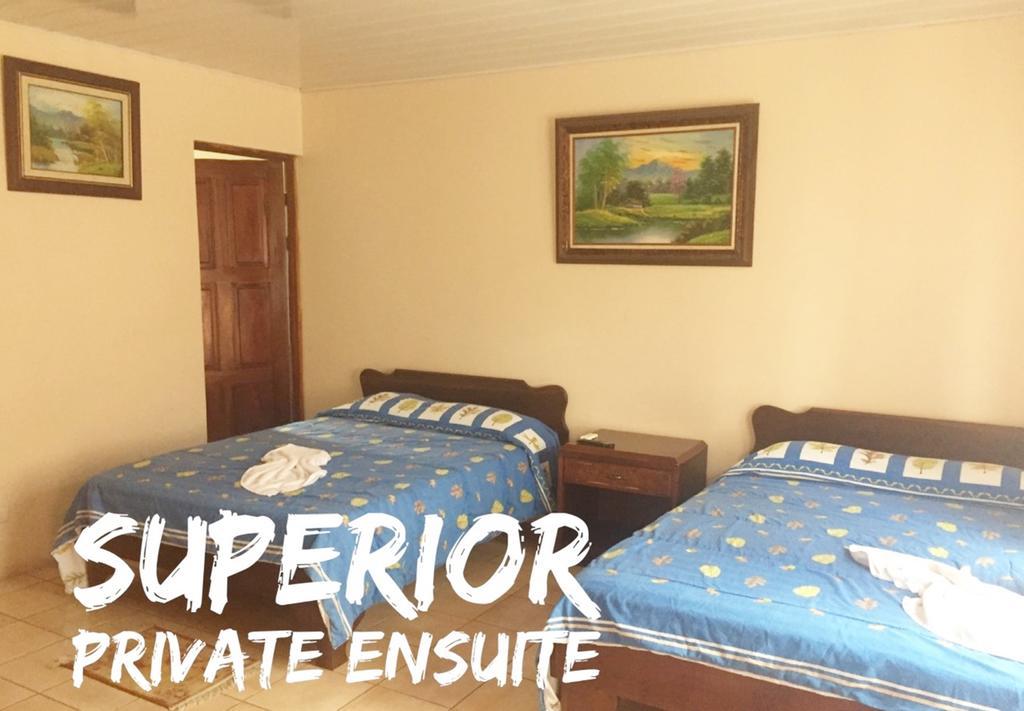 Hotel La Choza Inn La Fortuna Buitenkant foto