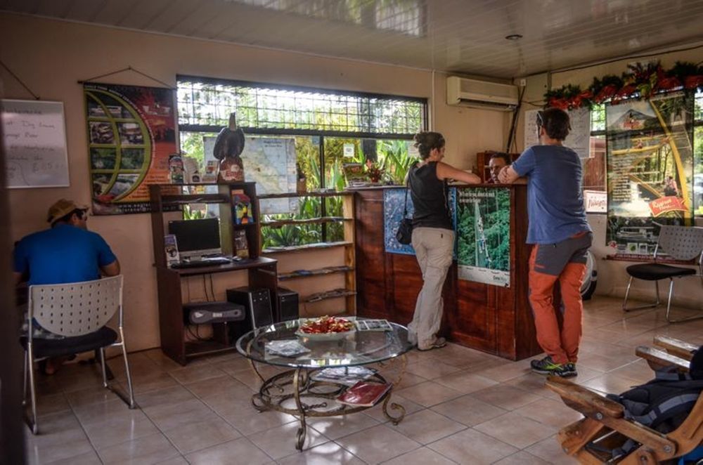 Hotel La Choza Inn La Fortuna Buitenkant foto