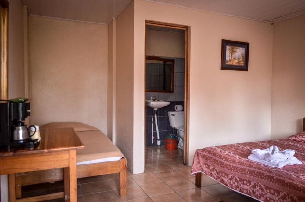 Hotel La Choza Inn La Fortuna Buitenkant foto
