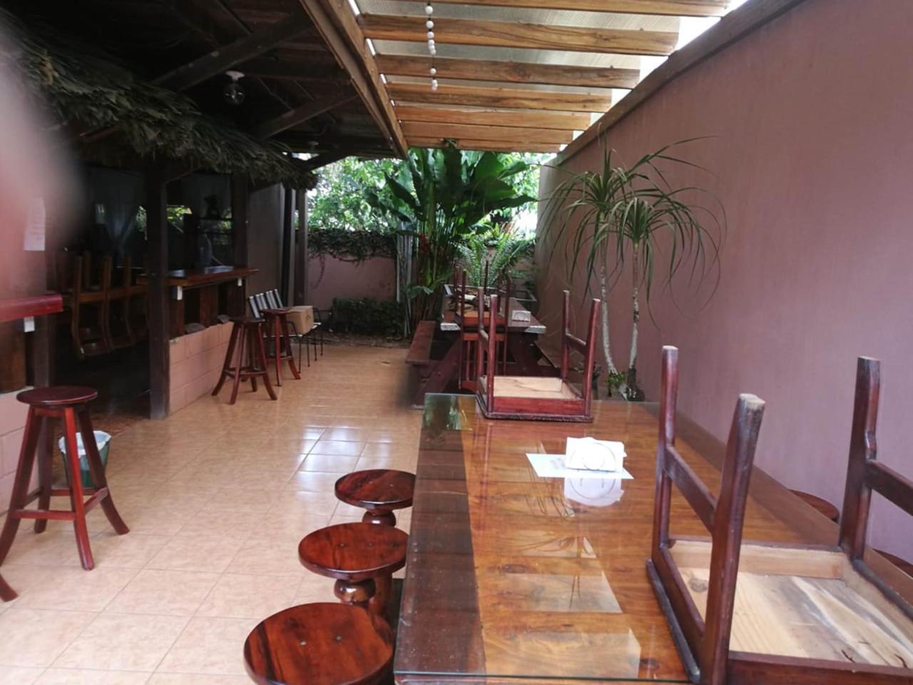 Hotel La Choza Inn La Fortuna Buitenkant foto